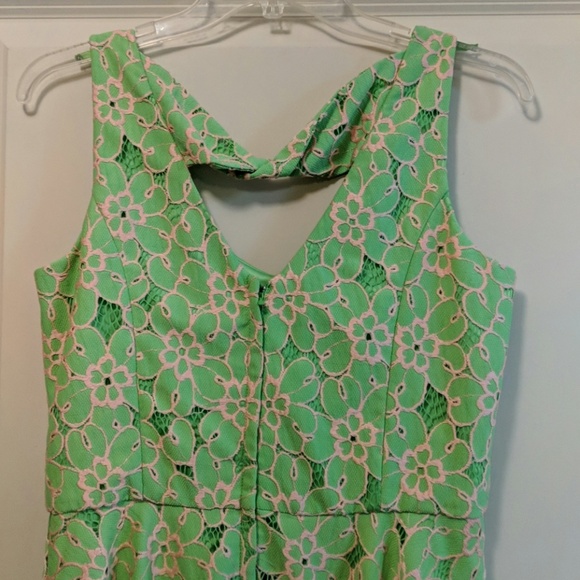 Lilly Pulitizee - Picture 3 of 3